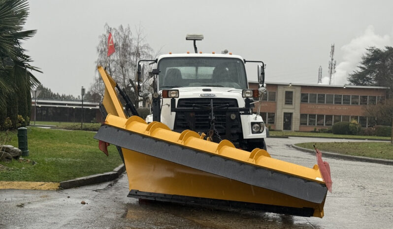 
								2016 Freightliner 108SD full									