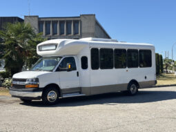
										2017 Chevrolet Express 4500 full									