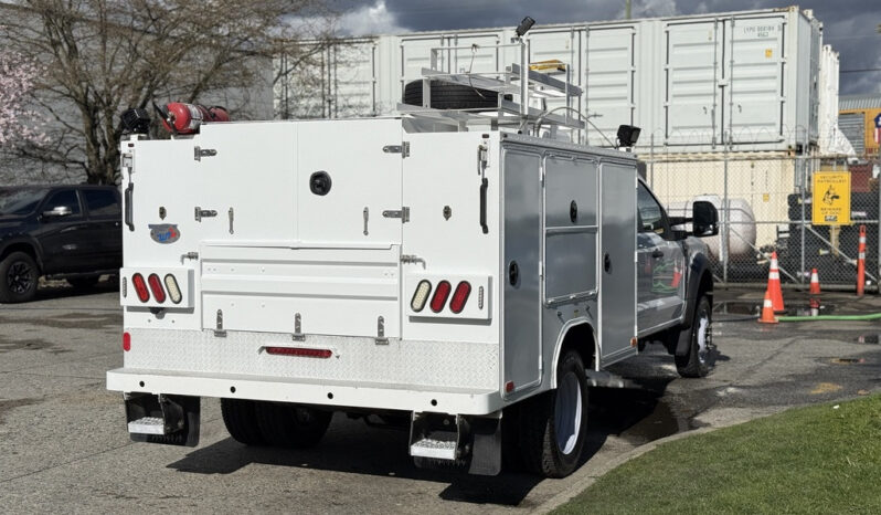 
								2024 Ford F-550 full									