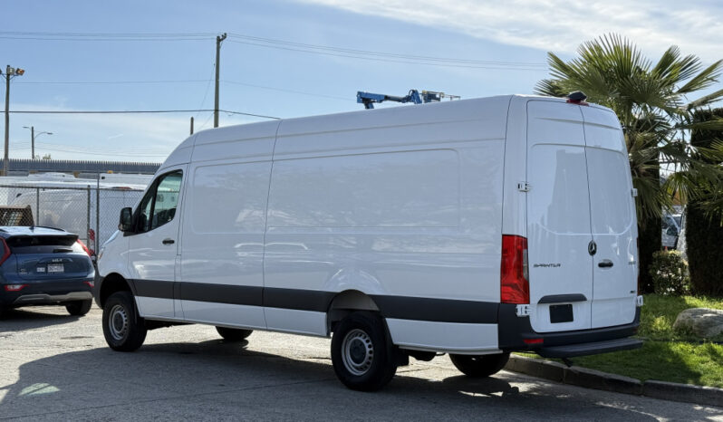 
								2024 Mercedes-Benz Sprinter full									
