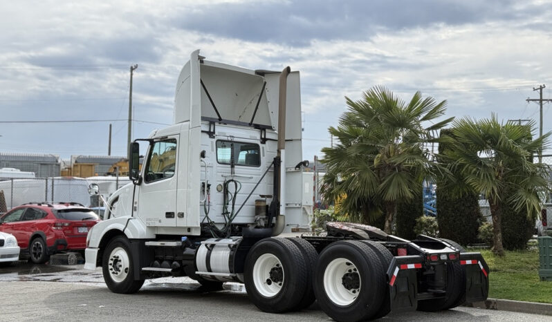 
								2012 Volvo VNL full									
