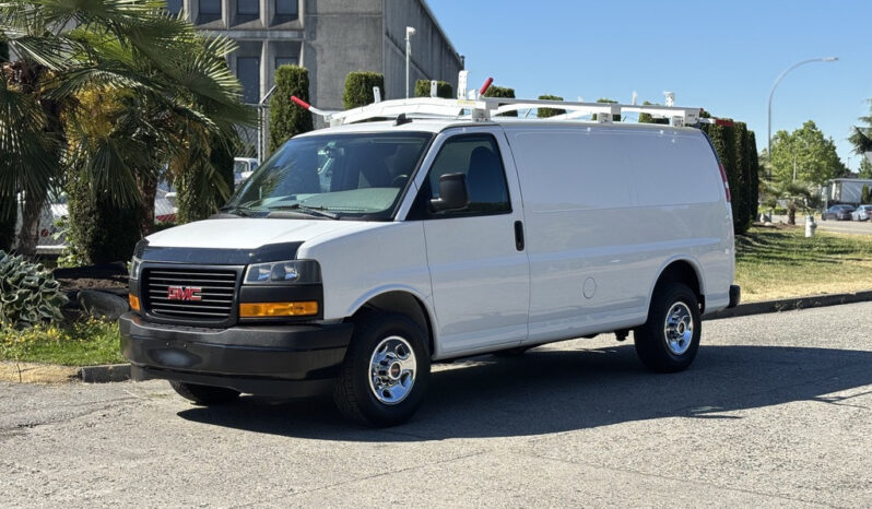 
								2019 GMC Savana full									