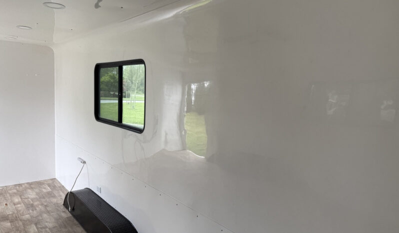 
								2025 Shuttle Office full									