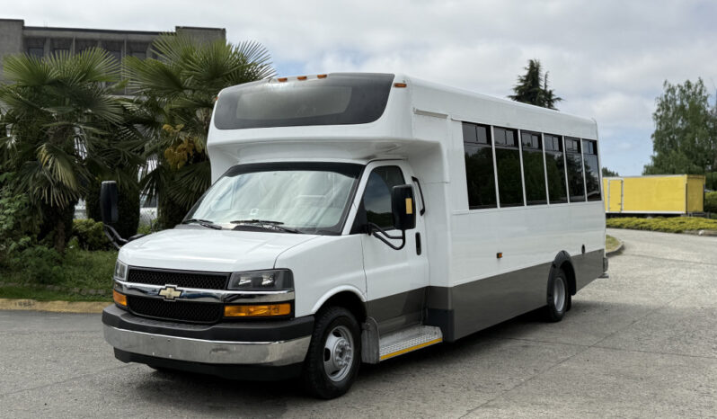 
								2020 Chevrolet Express full									