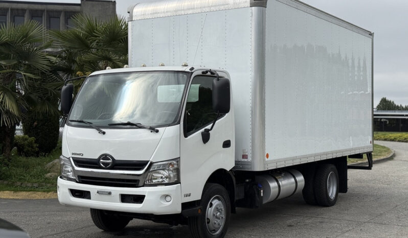 
								2018 Hino 195 full									