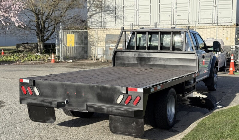 
								2020 Ford F-550 Super Duty full									
