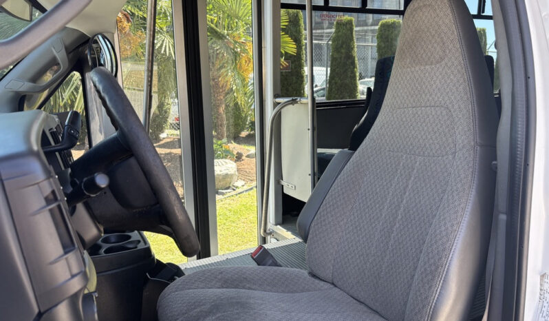 
								2020 Chevrolet Express 4500 full									
