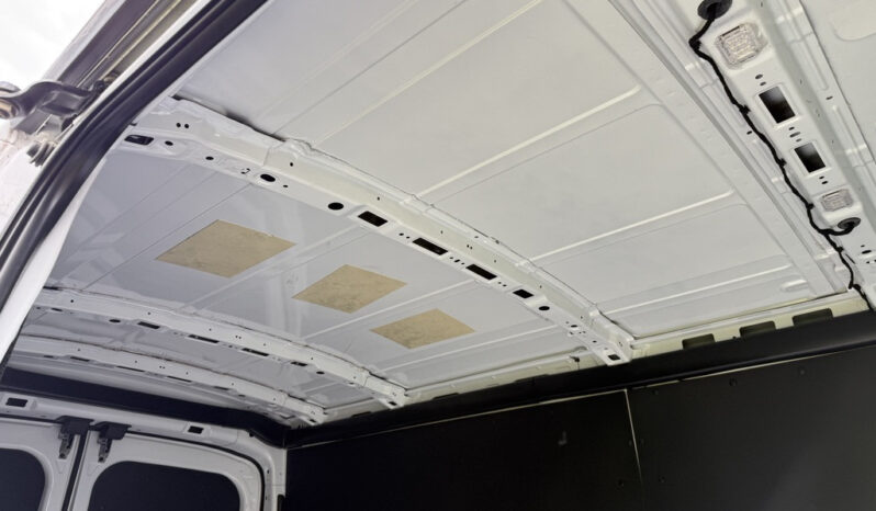 
								2022 Ford Transit full									