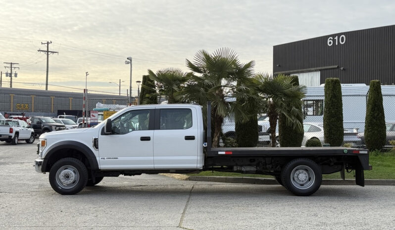 
								2020 Ford F-550 Super Duty full									