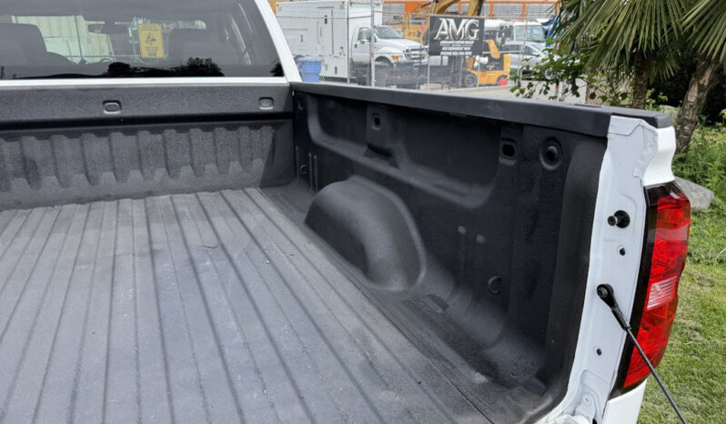 
								2018 Chevrolet Silverado 1500 full									
