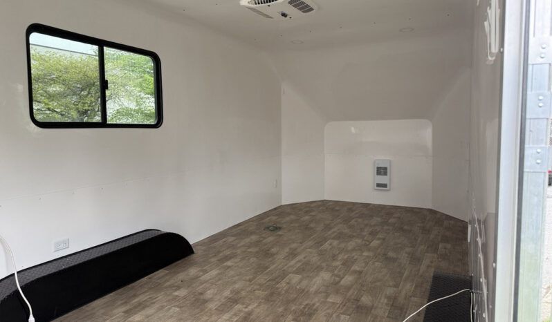 
								2025 Shuttle Office full									