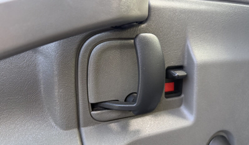 
								2020 Chevrolet Express full									