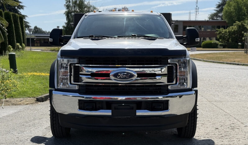 
								2019 Ford F-550 full									