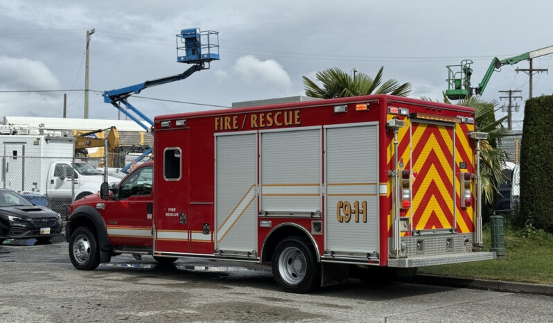 
								2007 Ford F-550 full									