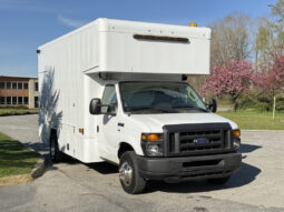 
										2012 Ford E-450 Econoline Super Duty full									