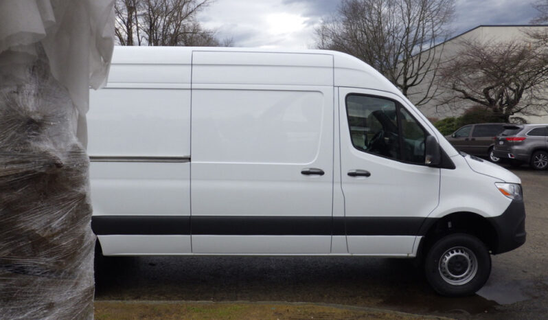 
								2024 Mercedes-Benz Sprinter full									