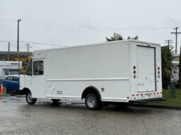 
										2012 Ford E-450 Super Duty full									