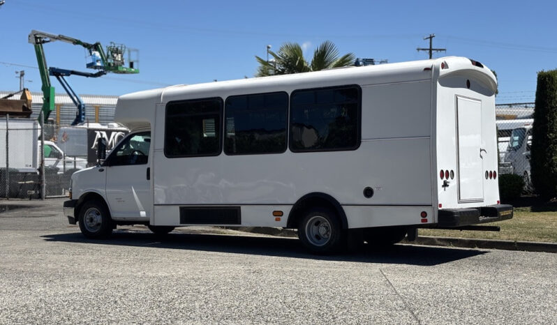 
								2020 Chevrolet Express 4500 full									