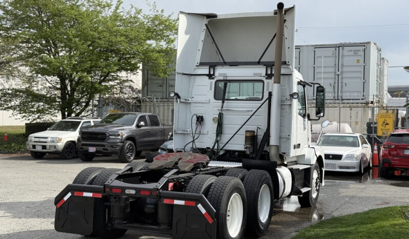 
								2012 Volvo VNL full									