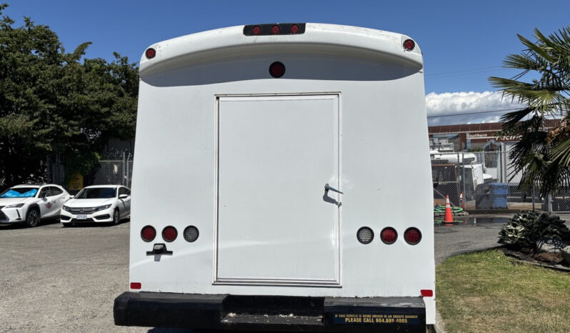 
								2020 Chevrolet Express 4500 full									