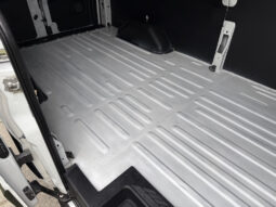 
										2022 Ford Transit full									