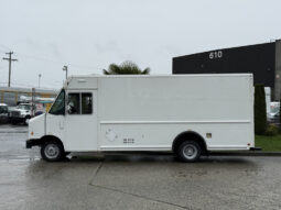 
										2012 Ford E-450 Super Duty full									
