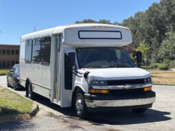 
										2020 Chevrolet Express 4500 full									