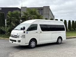 
										2009 Toyota Hiace full									