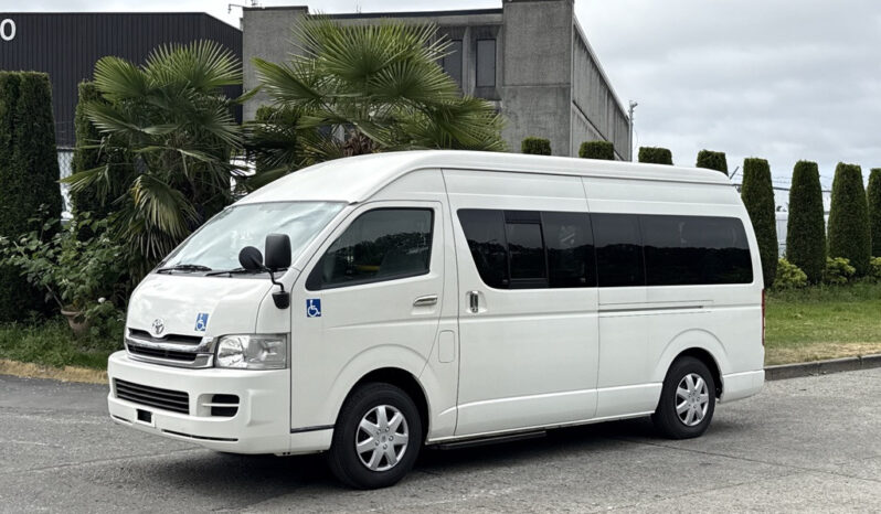 
								2009 Toyota Hiace full									
