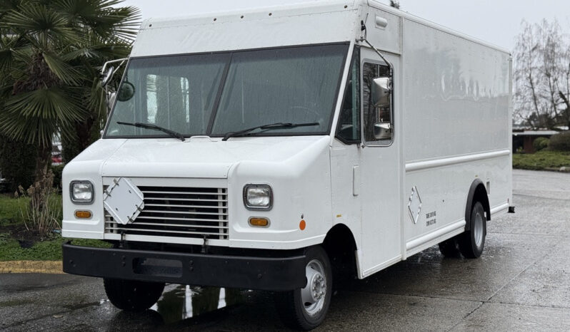 
								2012 Ford E-450 Super Duty full									