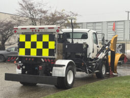 
										2016 Freightliner 108SD full									