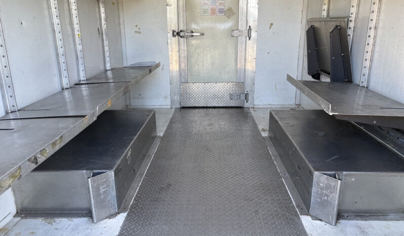 
								2019 Freightliner MT45 full									