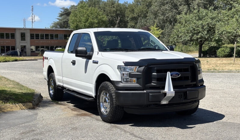 
								2016 Ford F-150 full									