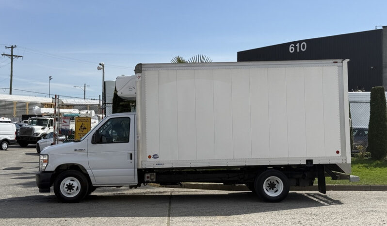 
								2023 Ford E-450 Econoline Super Duty full									