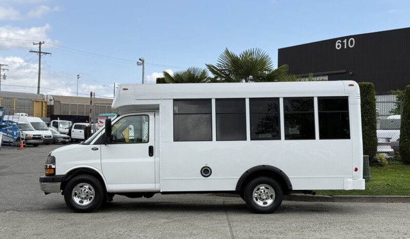 
								2013 Chevrolet Express 3500 full									