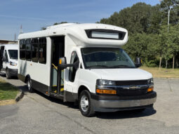 
										2017 Chevrolet Express full									