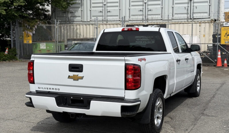 
								2018 Chevrolet Silverado 1500 full									