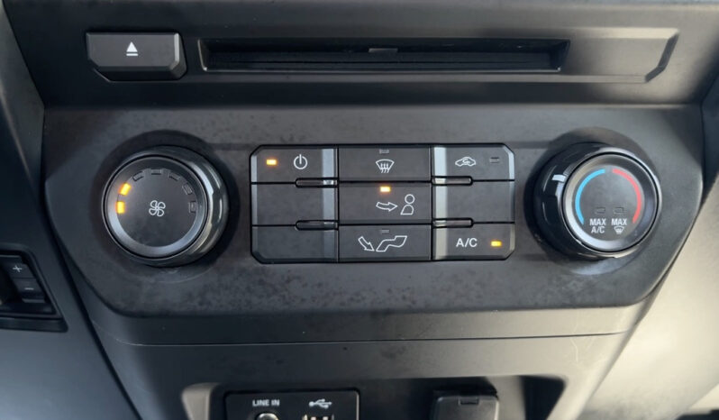 
								2015 Ford F-150 full									