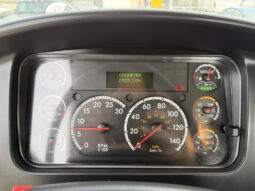 
										2016 Freightliner 108SD full									