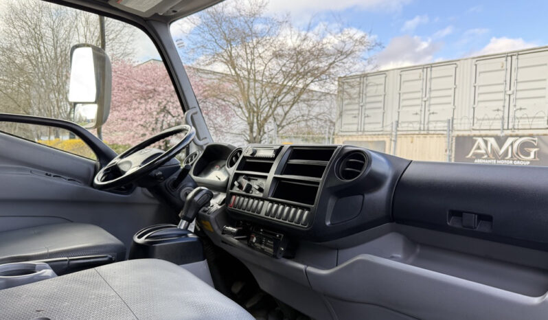 
								2014 Hino 195 full									