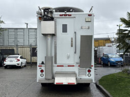
										2011 Ford F650 full									