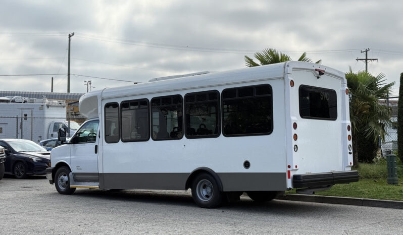 
								2020 Chevrolet Express full									