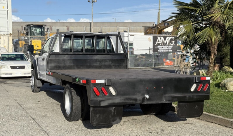 
								2020 Ford F-550 Super Duty full									