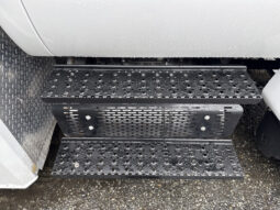 
										2011 Ford F650 full									