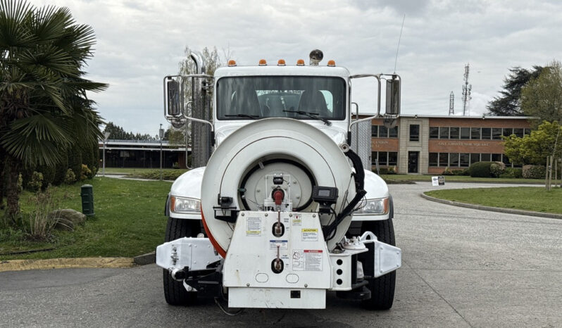 
								2016 Peterbilt 348 full									