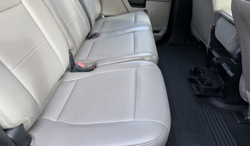 
								2020 Ford F-550 Super Duty full									