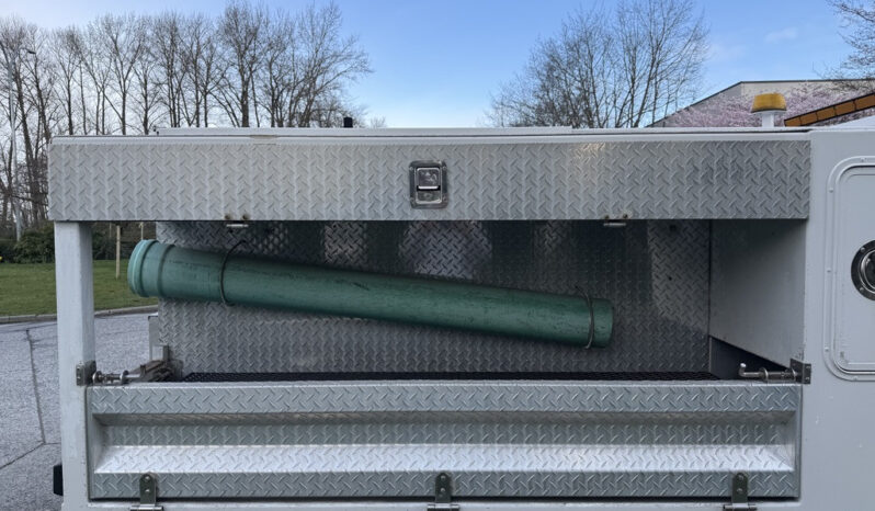 
								2008 Ford F-450 full									