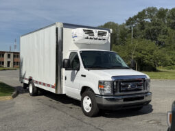 
										2019 Ford E-450 Econoline Super Duty full									