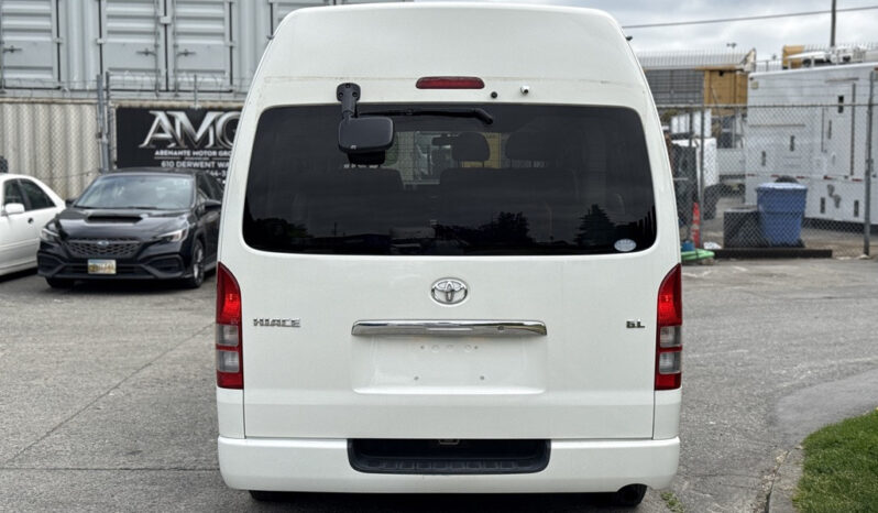 
								2009 Toyota Hiace full									