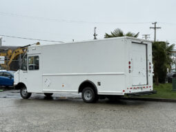 
										2012 Ford E-450 Super Duty full									